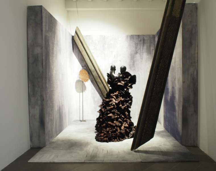 Ferré and Comte DETTAGLI. Two Great Fashion/Art Expressionists Delve Into Details