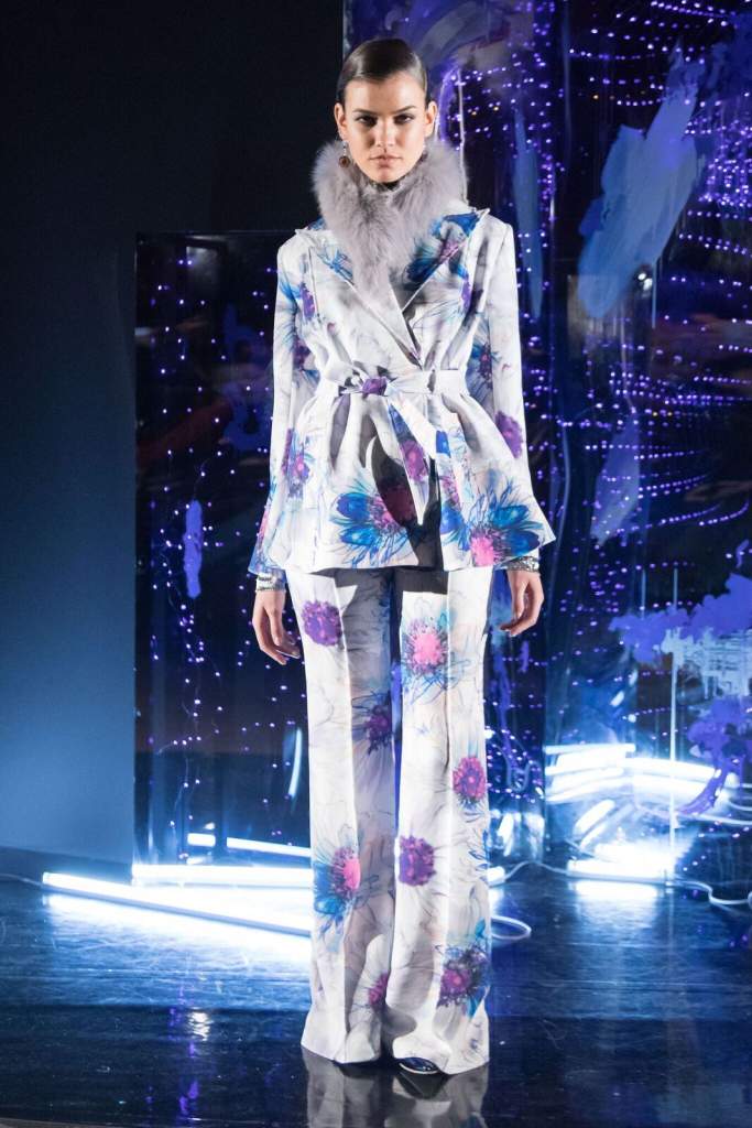 Yuna Yang F/W 17 collection inspired by women taking a stand in troubled times.