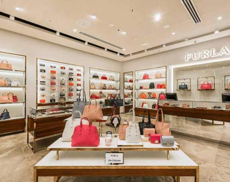 Furla buys back its distribution network in Australia