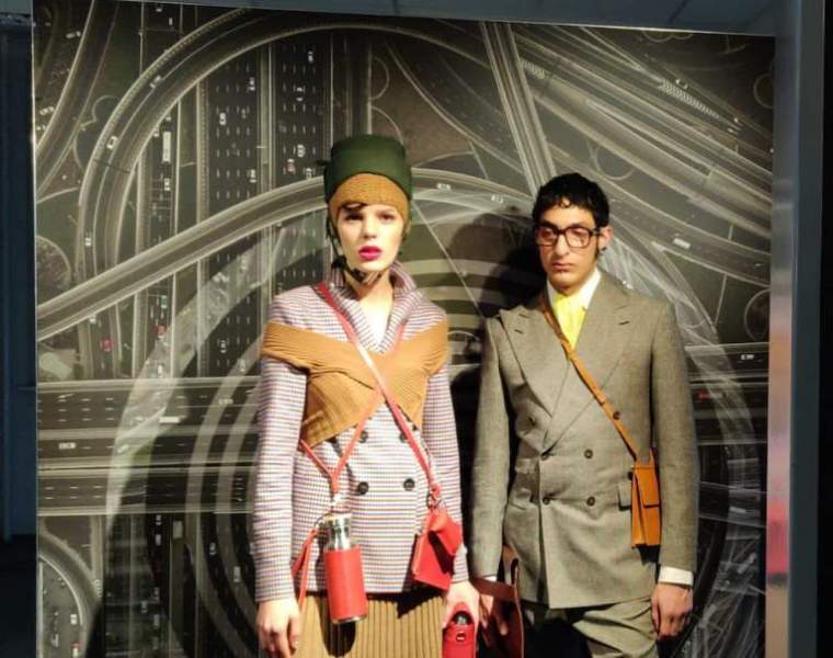 Premiere on Main River: Neonyt installation a success