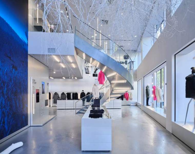 AlphaTauri goes London